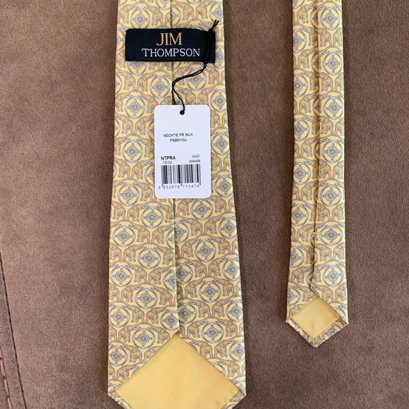 NWT Tie - Picture 5 of 5